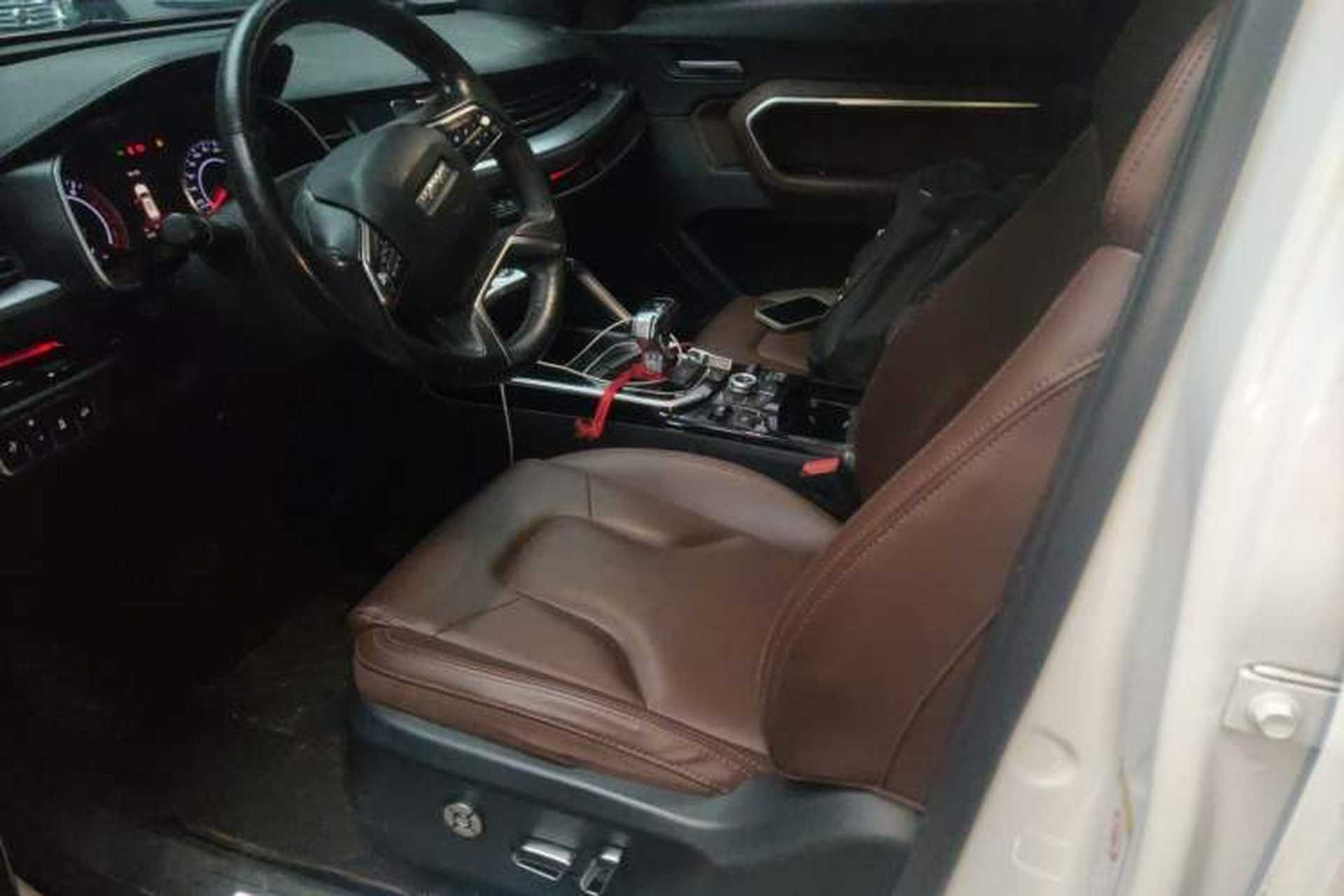 Used Haval H6 2017 Red Label 2.0T Automatic Two-Wheel Drive ZhiShang Model Left Front Seat