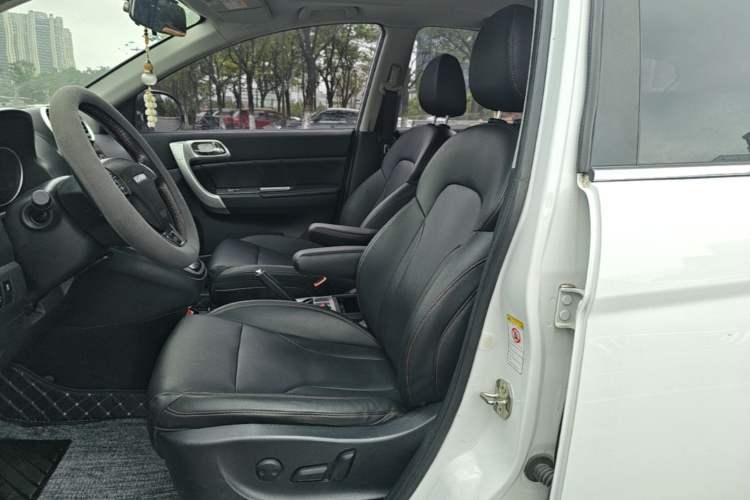 Used Haval H6 2017 Classic Edition 1.5T Automatic Two-Wheel Drive Elite Model Left Front Seat