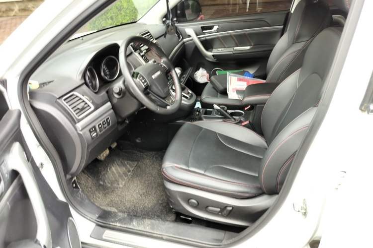 Used Haval H6 2017 Red-Label Sport Edition 1.5T Automatic Two-Wheel Drive Luxury Model Left Front Seat