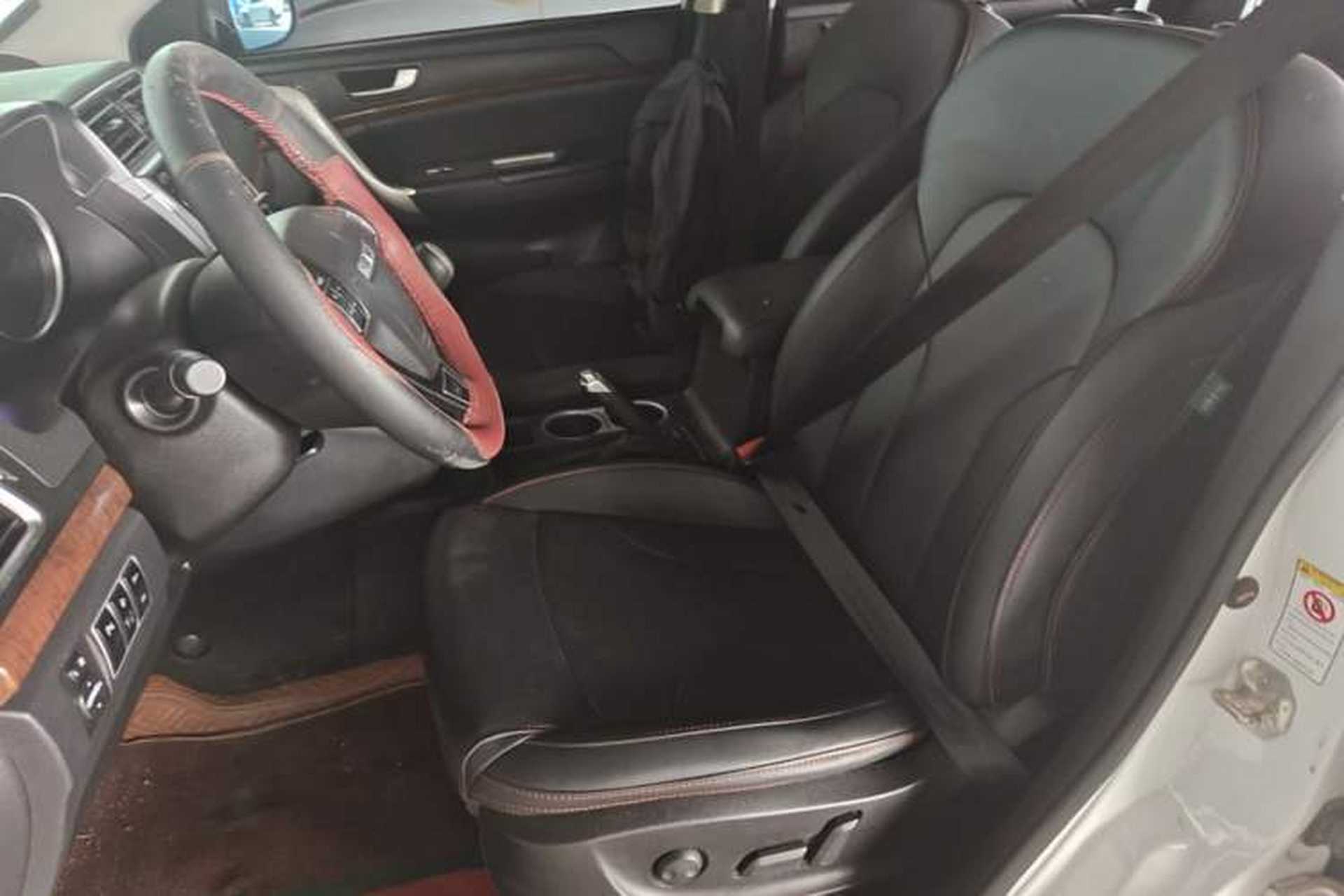 Used Haval H6 2017 Red-Label Sport Edition 1.5T Manual Two-Wheel Drive Elite Model Left Front Seat
