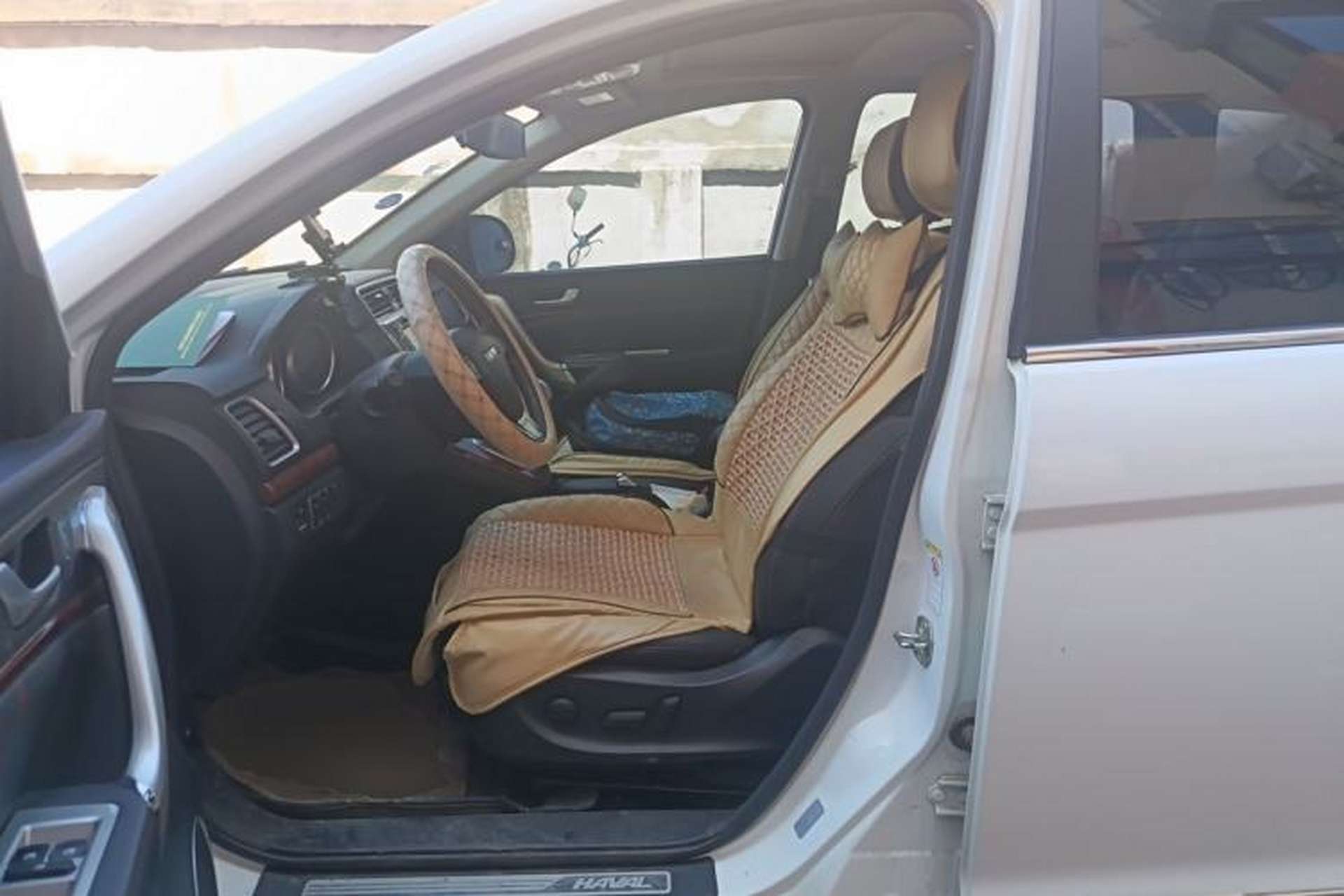 Used Haval H6 2017 Red-Label Sport Edition 1.5T Manual Two-Wheel Drive Elite Model Left Front Seat