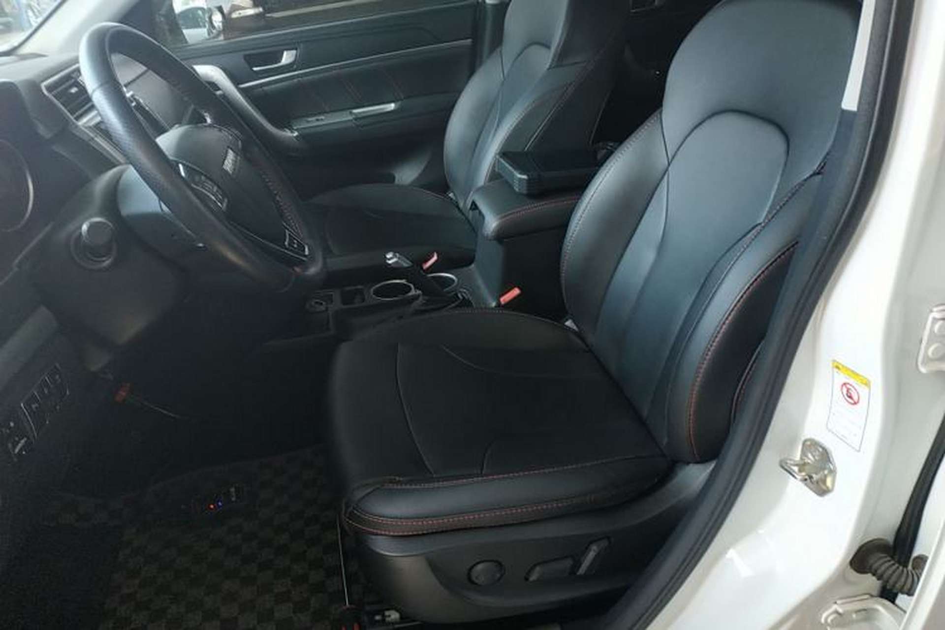 Used Haval H6 2017 Red-Label Sport Edition 1.5T Automatic Two-Wheel Drive Luxury Model Left Front Seat