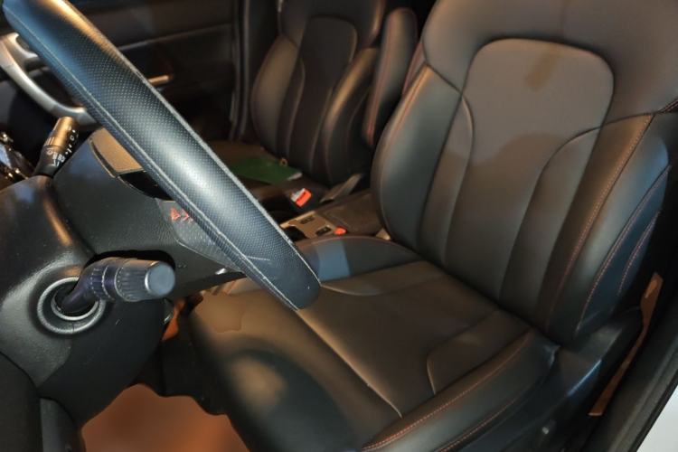 Used Haval H6 2017 Classic Edition 1.5T Automatic Two-Wheel Drive Elite Model Left Front Seat