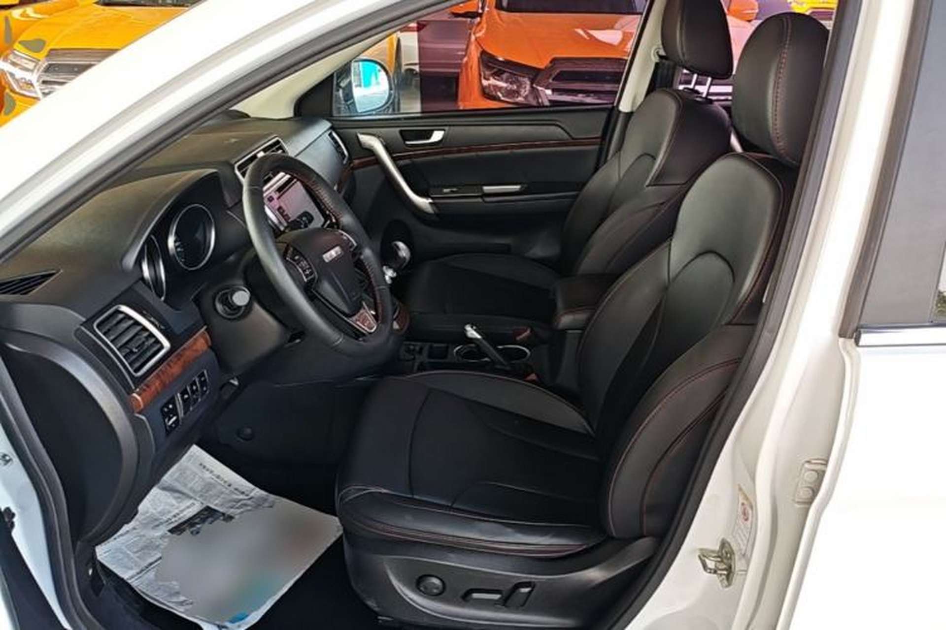 Used Haval H6 2017 Red-Label Sport Edition 1.5T Manual Two-Wheel Drive Elite Model Left Front Seat