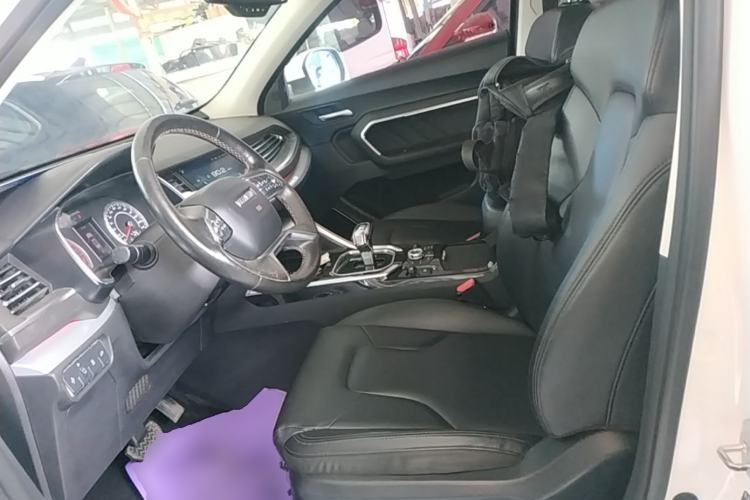 Used Haval H6 2017 Red Label 2.0T Automatic Two-Wheel Drive ZhiShang Model Left Front Seat