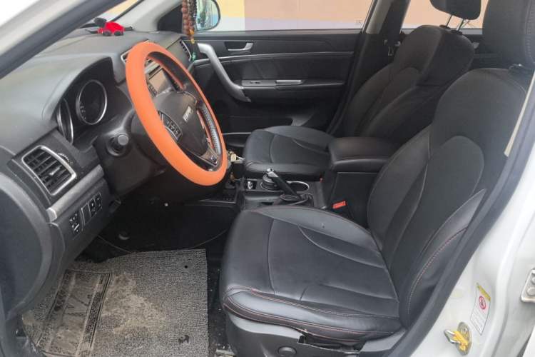 Used Haval H6 2017 Revised Blue-Label Sport Version 1.5T Automatic Two-Wheel Drive Luxury Trim Left Front Seat