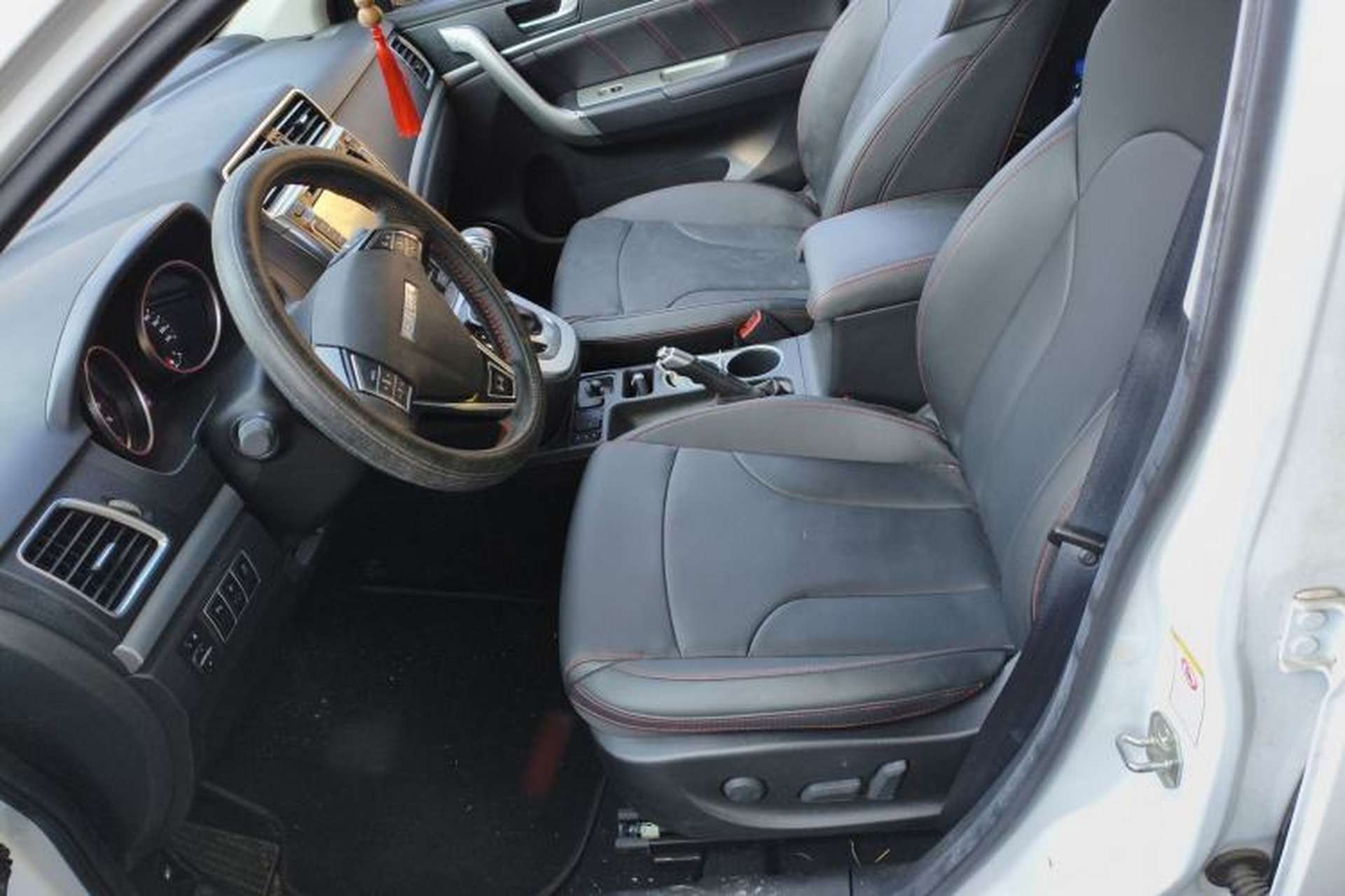Used Haval H6 2017 Red-Label Sport Edition 1.5T Automatic Two-Wheel Drive Luxury Model Left Front Seat