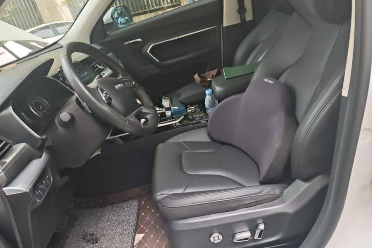 Used Haval H6 2017 Red Label 2.0T Automatic Two-Wheel Drive ZhiShang Model Left Front Seat