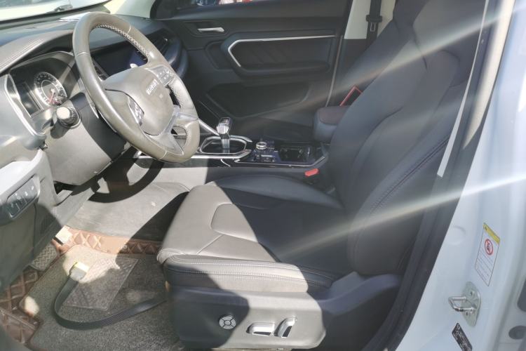 Used Haval H6 2017 Red Label 2.0T Automatic Two-Wheel Drive ZhiShang Model Left Front Seat