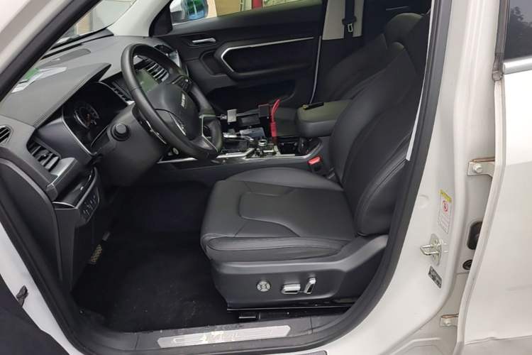 Used Haval H6 2017 Blue Label 1.5T Automatic Two-Wheel Drive ZhiShang Model Left Front Seat
