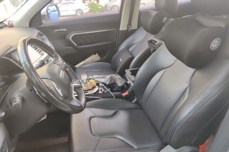 Used Haval H6 2017 Red Label 2.0T Automatic Two-Wheel Drive ZhiShang Model Left Front Seat