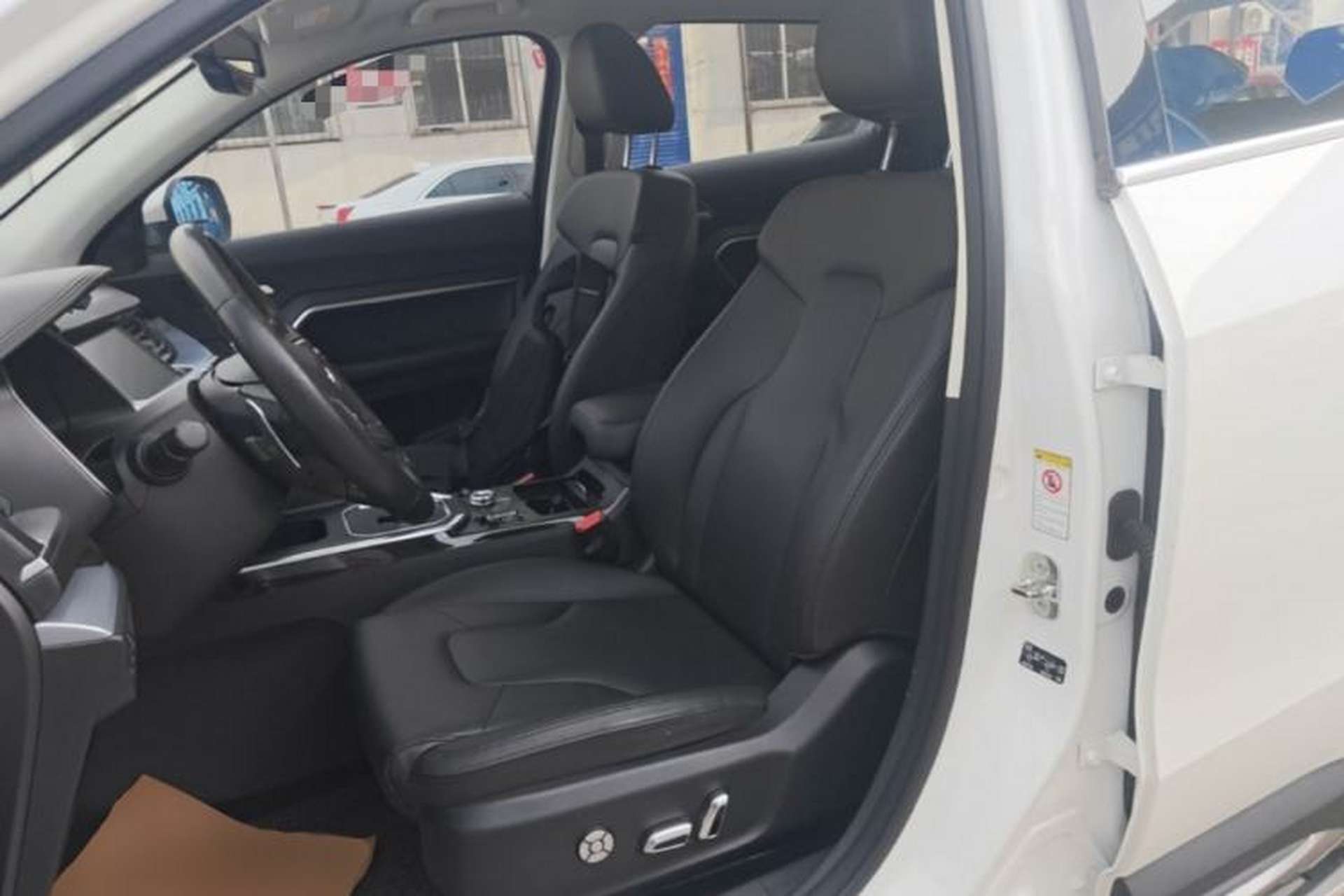 Used Haval H6 2017 Red Label 2.0T Automatic Two-Wheel Drive ZhiShang Model Left Front Seat