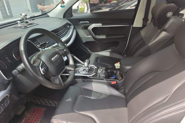 Used Haval H6 2017 Red Label 2.0T Automatic Two-Wheel Drive ZhiShang Model Left Front Seat