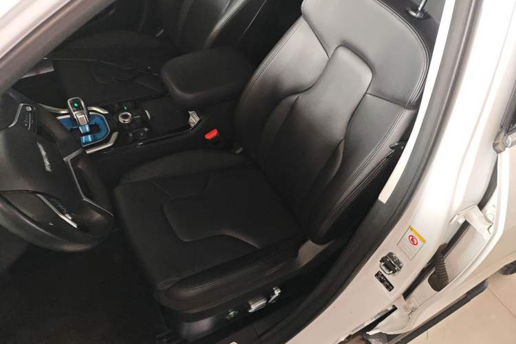 Used Haval H6 2017 Red-Label 1.3T Automatic Two-Wheel Drive ZhiShang Model Left Front Seat