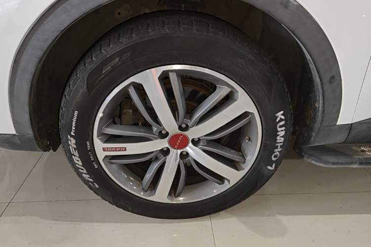 Used Haval H6 2017 Red-Label 1.3T Automatic Two-Wheel Drive ZhiShang Model Left Front Wheel Hub