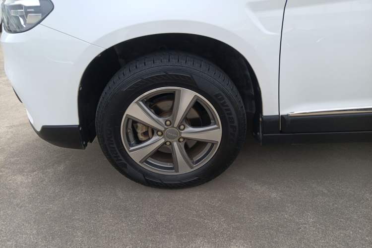 Used Haval H6 2017 Blue Label Sport Edition 2.0T Diesel Manual Two-Wheel Drive Elite Model Left Front Wheel Hub