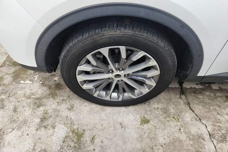 Used Haval H6 2017 Blue Label 2.0T Automatic Two-Wheel Drive Smart Edition Left Front Wheel Hub