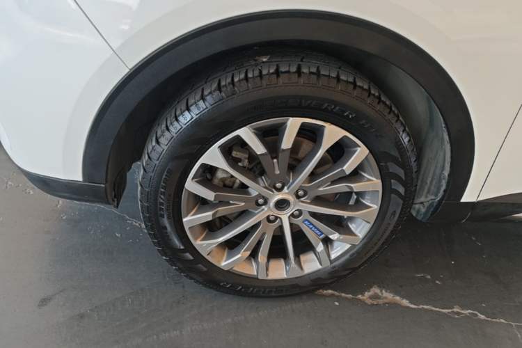Used Haval H6 2017 Blue Label 1.5T Automatic Two-Wheel Drive ZhiShang Model Left Front Wheel Hub