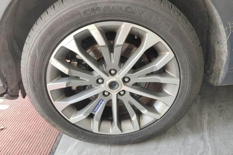 Used Haval H6 2017 Blue Label 2.0T Automatic Two-Wheel Drive Smart Edition Left Front Wheel Hub