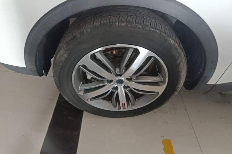 Used Haval H6 2017 Red-Label 1.5T Automatic Two-Wheel Drive Smart Edition Left Front Wheel Hub
