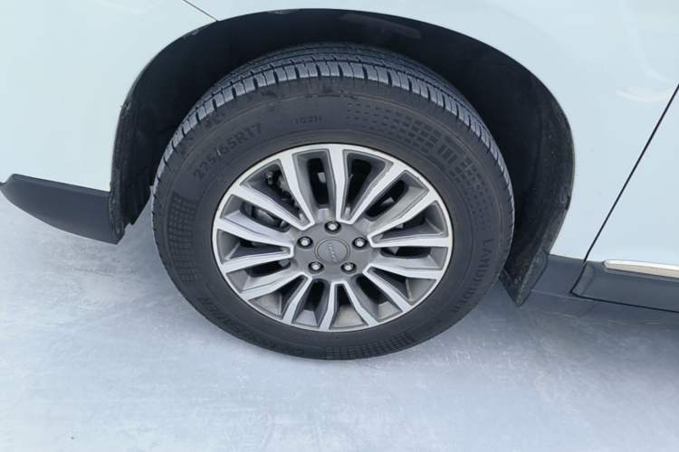 Used Haval H6 2017 Blue Label Sport Edition 1.5T Automatic Two-Wheel Drive Luxury Model Left Front Wheel Hub