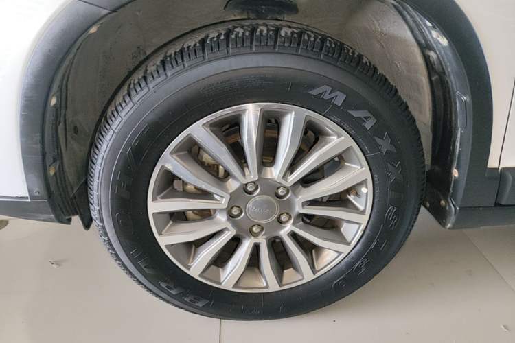 Used Haval H6 2017 Red-Label Sport Edition 1.5T Automatic Two-Wheel Drive Luxury Model Left Front Wheel Hub
