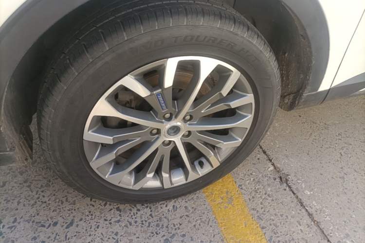 Used Haval H6 2017 Blue Label 1.5T Automatic Two-Wheel Drive ZhiShang Model Left Front Wheel Hub