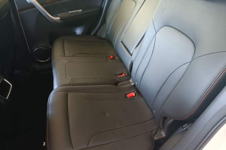 Used Haval H6 2017 Red-Label Sport Edition 1.5T Manual Two-Wheel Drive Elite Model Left Rear Seat