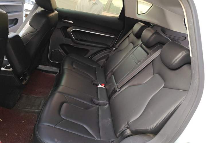 Used Haval H6 2017 Red-Label 1.3T Automatic Two-Wheel Drive Fashion Edition Left Rear Seat