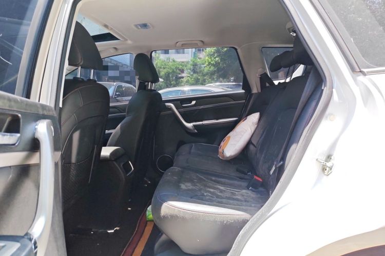 Used Haval H6 2017 Revised Blue-Label Sport Version 1.5T Automatic Two-Wheel Drive Luxury Trim Left Rear Seat