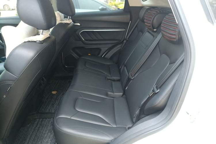 Used Haval H6 2017 Red-Label 1.5T Automatic Two-Wheel Drive Smart Edition Left Rear Seat