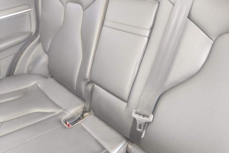 Used Haval H6 2017 Blue Label 2.0T Automatic Two-Wheel Drive Smart Edition Left Rear Seat