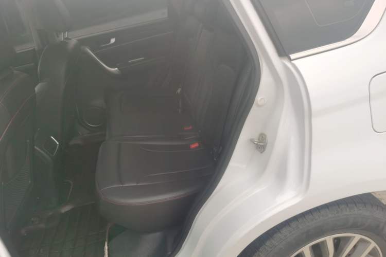 Used Haval H6 2017 Blue Label Sport Edition 1.5T Automatic Two-Wheel Drive Luxury Model Left Rear Seat