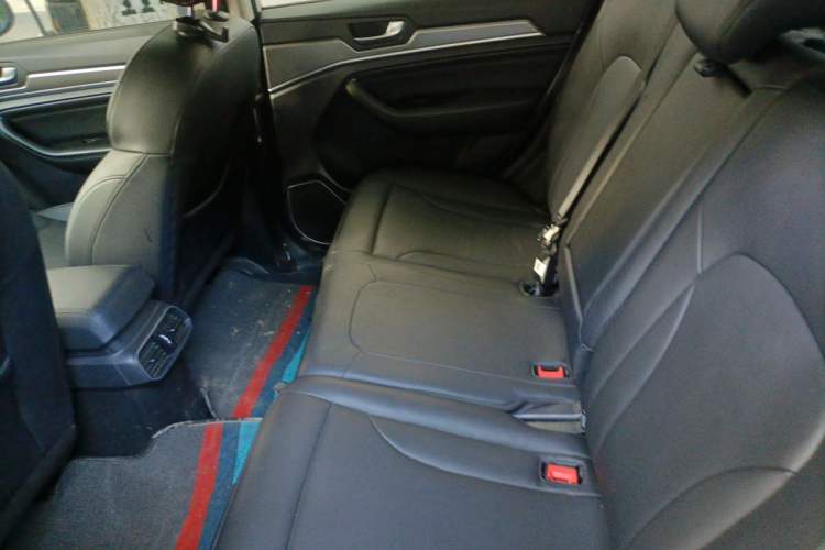 Used Haval H6 2017 Revised Red-Label Sport Version 1.5T Automatic Two-Wheel Drive Premium Edition Left Rear Seat