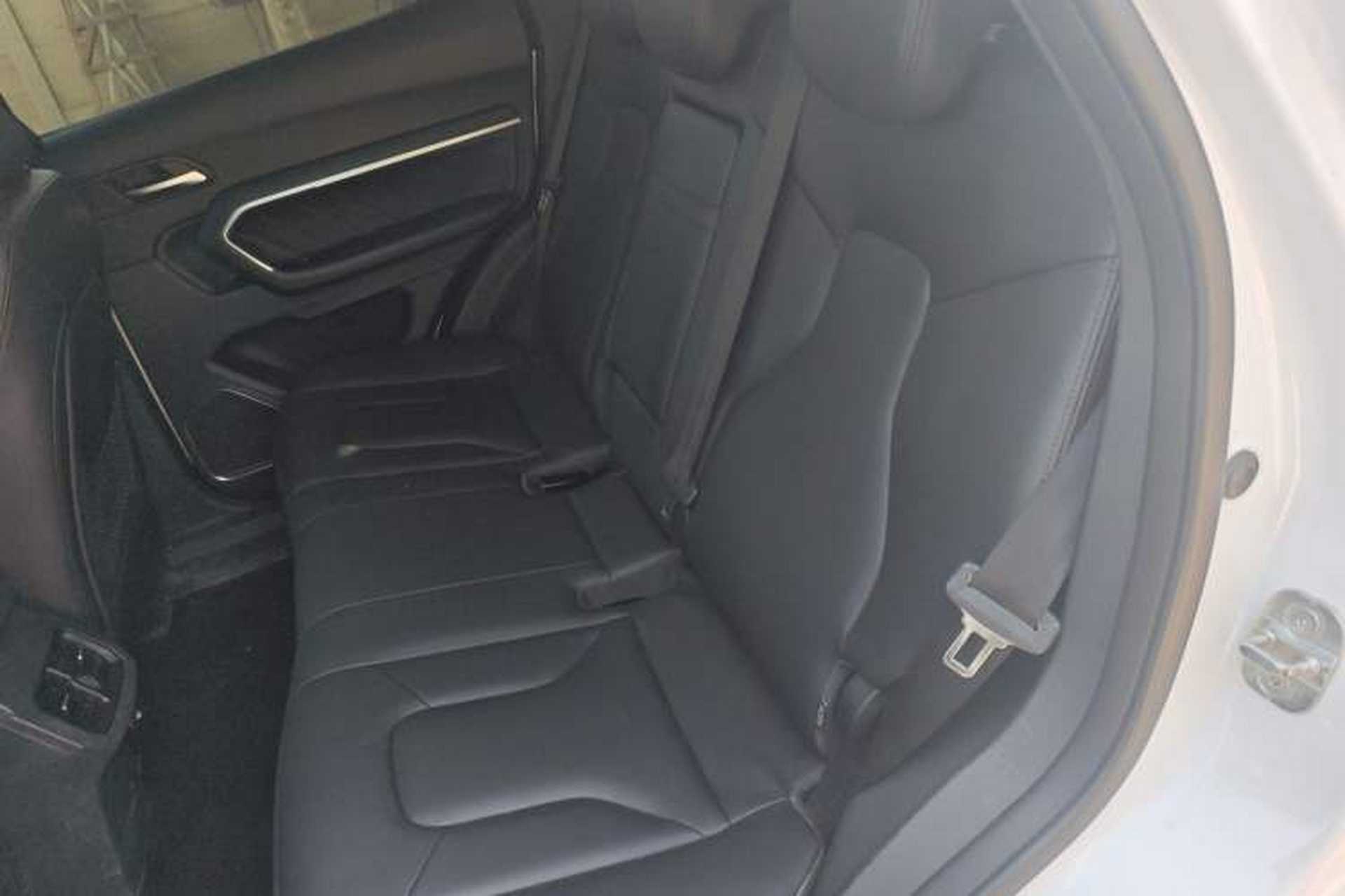 Used Haval H6 2017 Red Label 2.0T Automatic Two-Wheel Drive ZhiShang Model Left Rear Seat