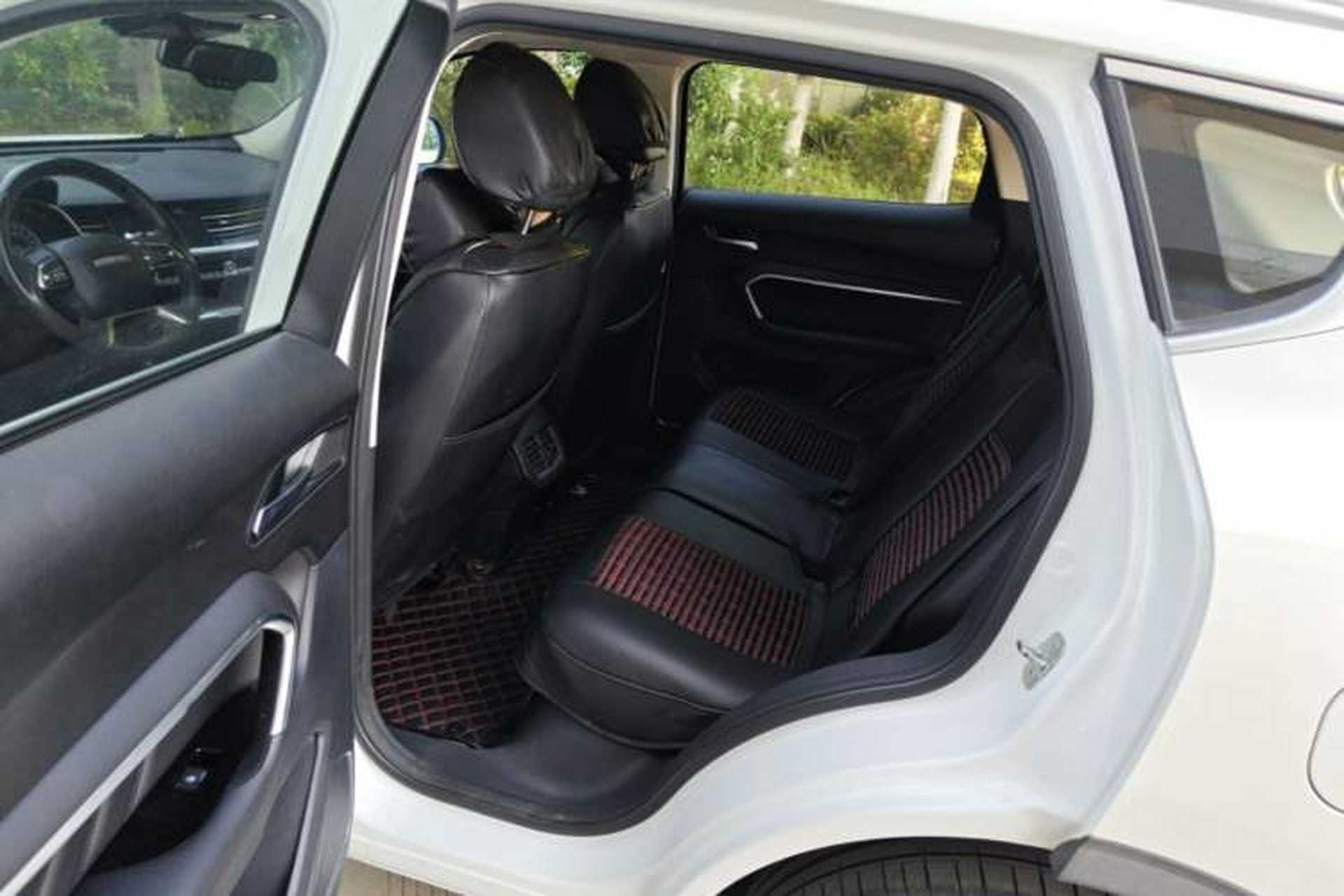 Used Haval H6 2017 Red-Label 1.5T Automatic Two-Wheel Drive Smart Edition Left Rear Seat