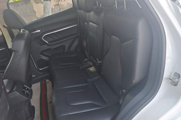 Used Haval H6 2017 Blue Label 1.5T Automatic Two-Wheel Drive ZhiShang Model Left Rear Seat