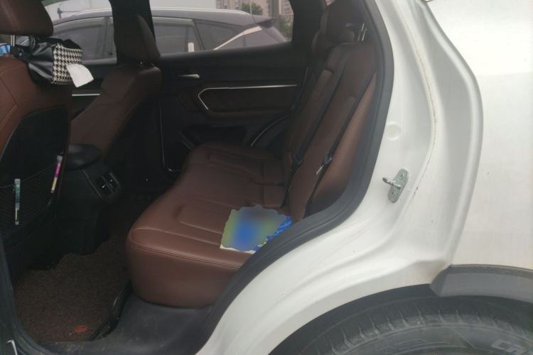 Used Haval H6 2017 Red Label 2.0T Automatic Two-Wheel Drive ZhiShang Model Left Rear Seat