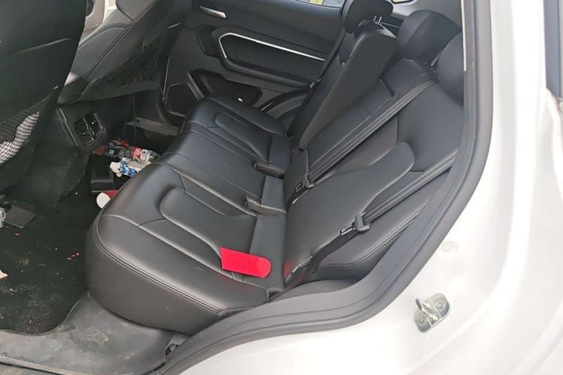 Used Haval H6 2017 Red Label 2.0T Automatic Two-Wheel Drive ZhiShang Model Left Rear Seat