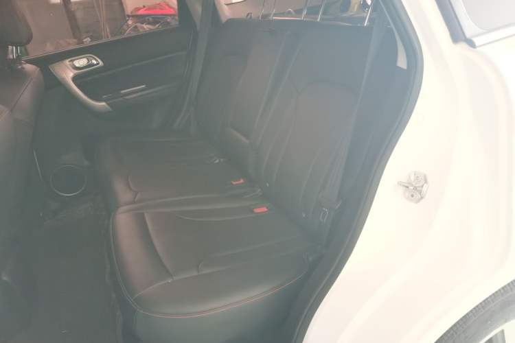 Used Haval H6 2017 Classic Edition 1.5T Automatic Two-Wheel Drive Elite Model Left Rear Seat