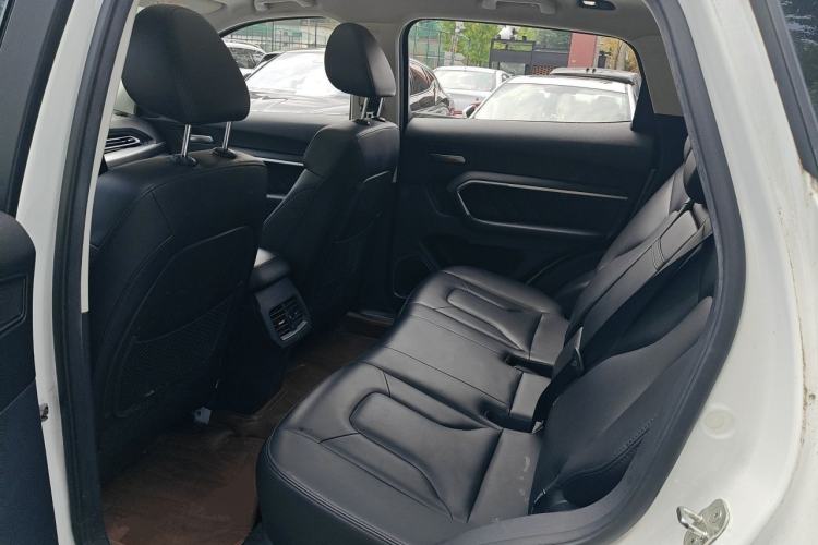 Used Haval H6 2017 Red Label 2.0T Automatic Two-Wheel Drive ZhiShang Model Left Rear Seat