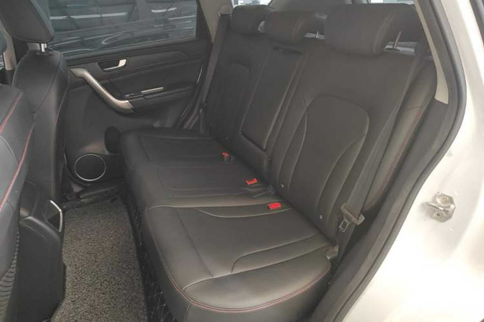 Used Haval H6 2017 Red-Label Sport Edition 1.5T Manual Two-Wheel Drive Elite Model Left Rear Seat