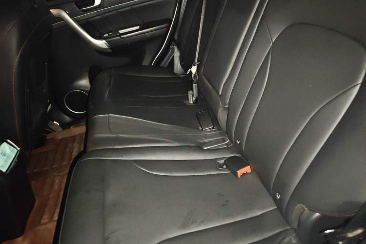 Used Haval H6 2017 Red-Label Sport Edition 1.5T Automatic Two-Wheel Drive Luxury Model Left Rear Seat