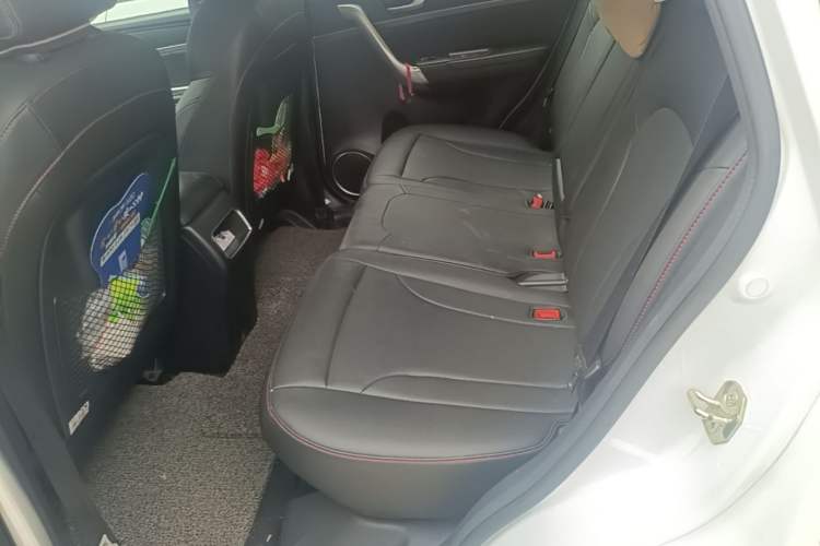 Used Haval H6 2017 Red-Label Sport Edition 1.5T Automatic Two-Wheel Drive Luxury Model Left Rear Seat