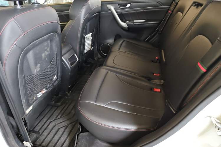 Used Haval H6 2017 Red-Label Sport Edition 1.5T Automatic Two-Wheel Drive Luxury Model Left Rear Seat