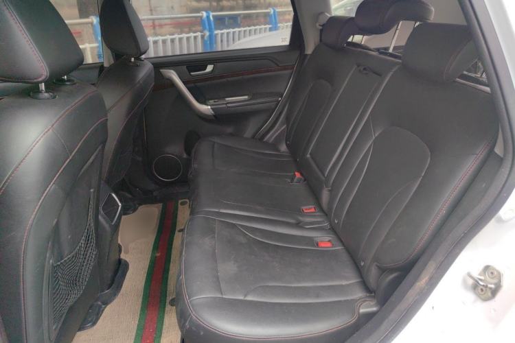 Used Haval H6 2017 Red-Label Sport Edition 1.5T Manual Two-Wheel Drive Elite Model Left Rear Seat