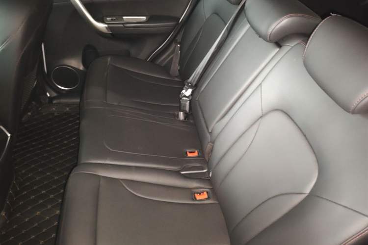 Used Haval H6 2017 Red-Label Sport Edition 1.5T Automatic Two-Wheel Drive Luxury Model Left Rear Seat