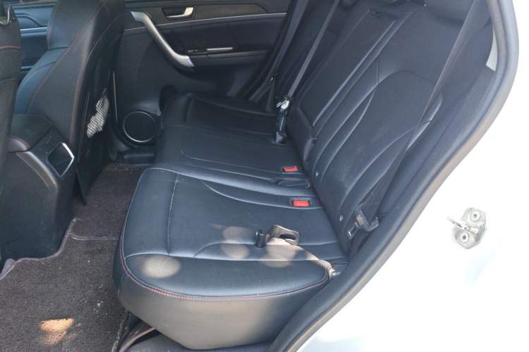 Used Haval H6 2017 Red-Label Sport Edition 1.5T Automatic Two-Wheel Drive Luxury Model Left Rear Seat