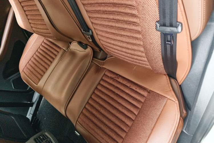 Used Haval H6 2017 Blue Label 1.5T Automatic Two-Wheel Drive Leading Plus Model Left Rear Seat