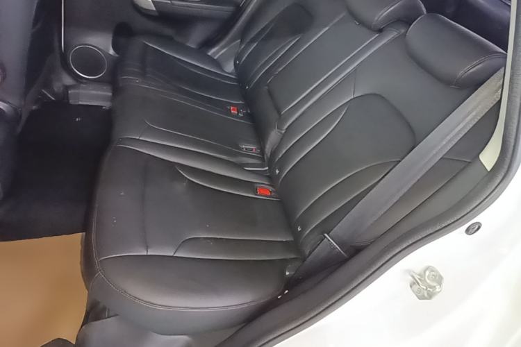 Used Haval H6 2017 Classic Edition 1.5T Manual Two-Wheel Drive Elite Model Left Rear Seat